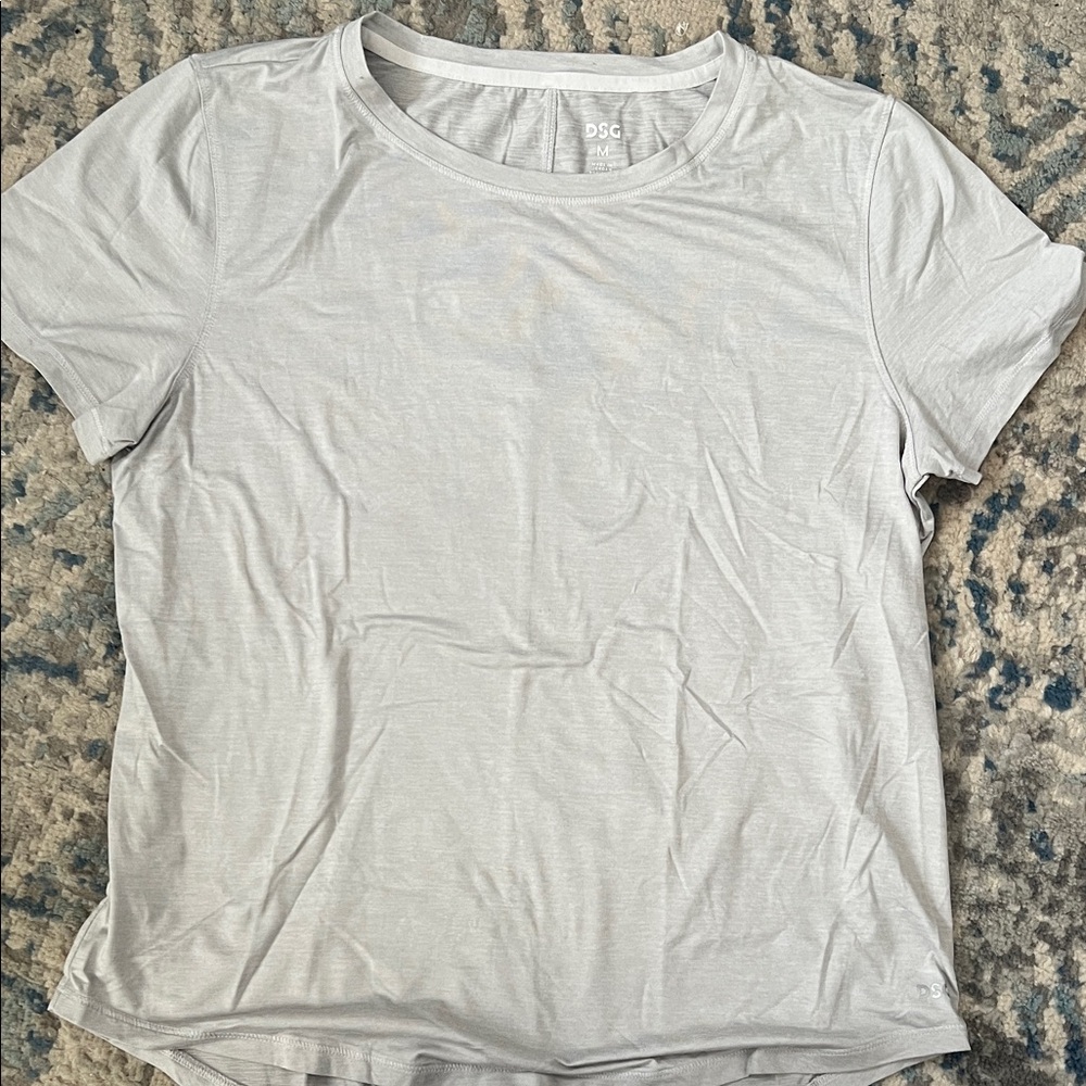 DSG Women's Light Gray Short Sleeve Tee